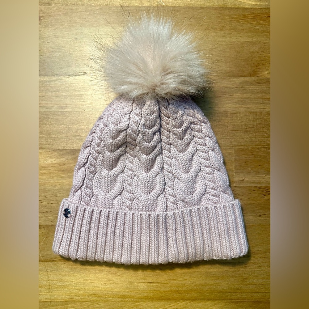 Lululemon Athletica Pink Cable Knit Pom Pom Beanie One Size.